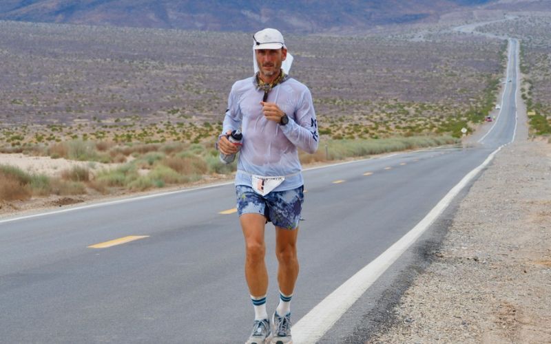 Đường chạy marathon khắc nghiệt với địa hình và thời tiết khắc nghiệt